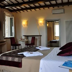 Alexander Hotel